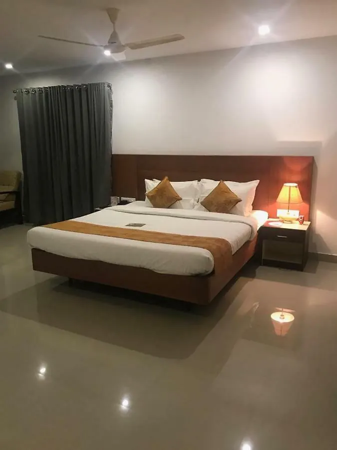 Kallada Sangeetha Hotels Thrissur