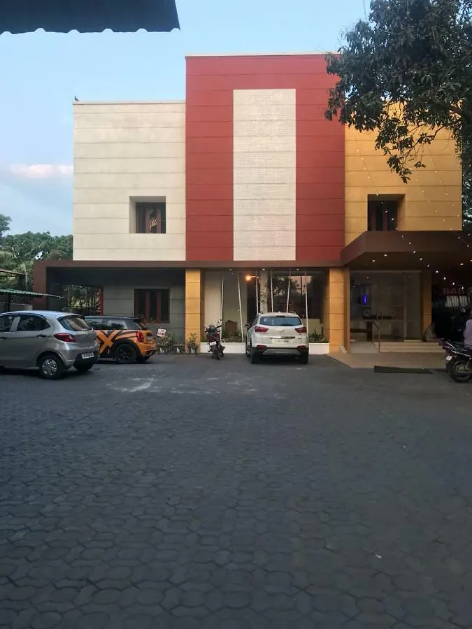 Kontakte von Kallada Sangeetha Hotels